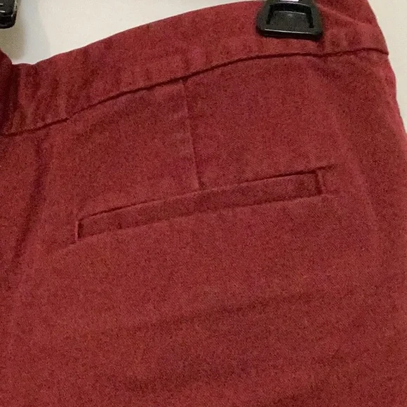 J. Crew chinos 100% cotton shorts, cranberry color, size 4 - Picture 4 of 6